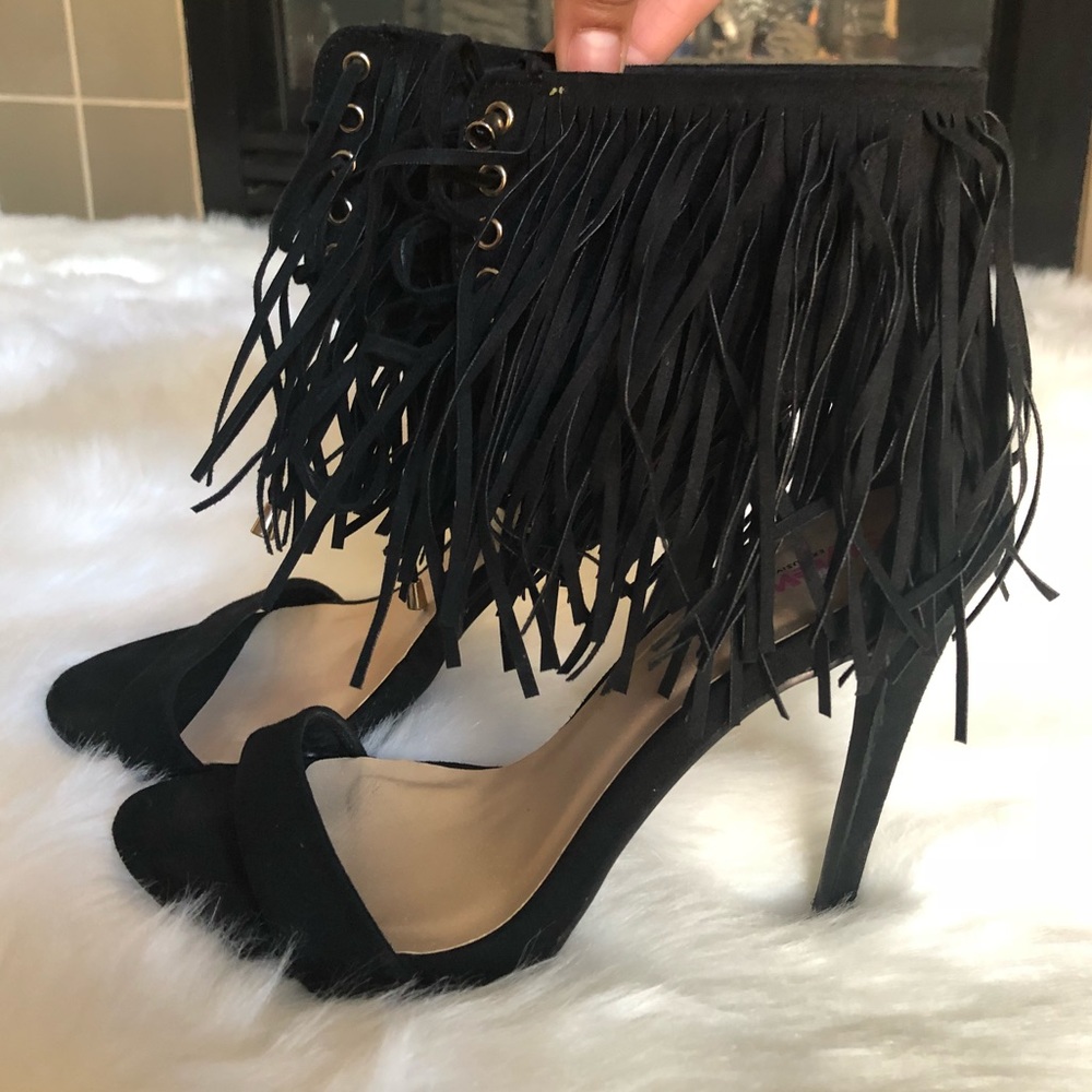Black Fringe ‘Sosha’ Heel